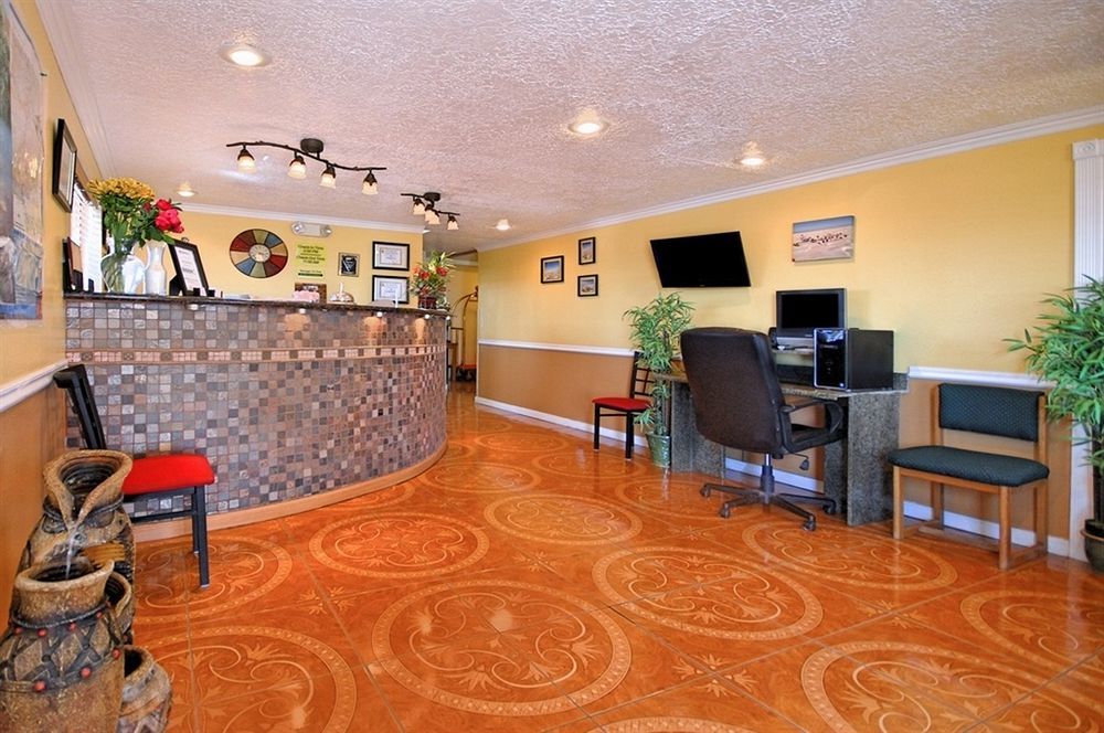 Super 8 By Wyndham Alamogordo - White Sands מראה חיצוני תמונה