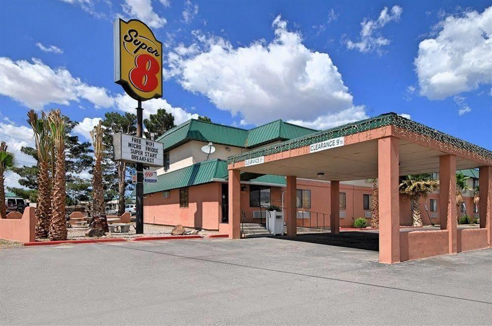 Super 8 By Wyndham Alamogordo - White Sands מראה חיצוני תמונה